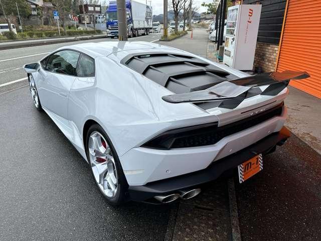 ウラカン ＬＰ６１０－４　正規Ｄ車黒本革電動ＳＦｌｉｆｔＭＡＮＳＯＲＹエアロ（10枚目）