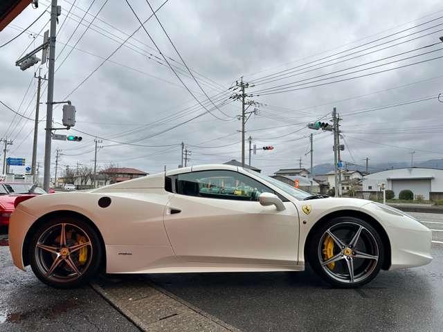 ４５８スパイダー ベースグレード　Ｆ１　ＤＣＴ　正規Ｄ車ＣａｒｂｏｎＤｚｏｎｅ＋ＬｅｄＯＰ鍛造２０ＯＰＩｎｔｅｒｉｏｒ（32枚目）