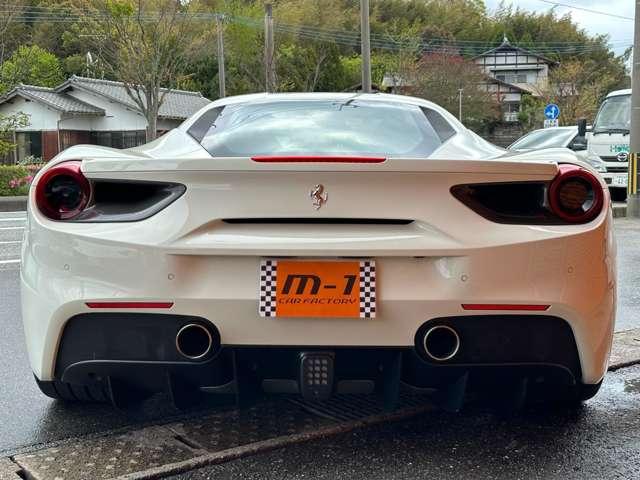 ４８８ＧＴＢ ベースグレード　Ｆ１　ＤＣＴ　左Ｈ　正規Ｄ車ＣａｒｂｏｎＤ－ＺＯＮＥ＋ＬＥＤＣａｒｂｏｎＥｇＣｏｖｅｒ（5枚目）