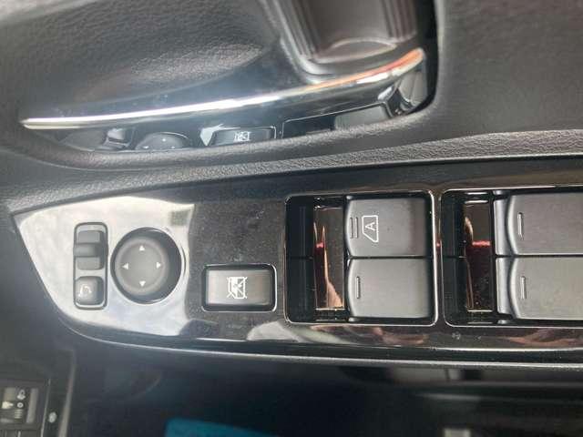 デリカミニ Ｔ　プレミアム　弊社元試乗車　衝突軽減装置　ターボエンジン　記録簿付　寒冷地　パワステ　フルタイム４ＷＤ　エアバッグ　ＥＳＣ　サイドカメラ　クルコン　インテリキー　キーフリー　アルミホイール　シートヒータ　ＡＢＳ（20枚目）