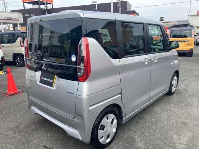 ｅＫスペース Ｇ　弊社元整備代車　フルオートエアコン　サイドカーテンエアバック　コーナーセンサー　シートヒーター　インテリキー　アイドリングストップ　盗難防止装置　ベンチシート　両側スライド片側電動　横滑防止（8枚目）