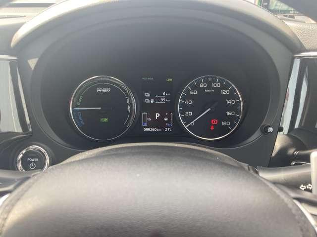 アウトランダーPHEV Gプレミアムパッケージ ナビ ドラレコ ETC 認定保証 電動シート バックモニター ワンオーナー 4WD ETC DVD再生 記録簿 メモリナビ ナビ クルーズコントロール サイドカメラ 寒冷地仕様 エアバッグ エコモード(13枚目)