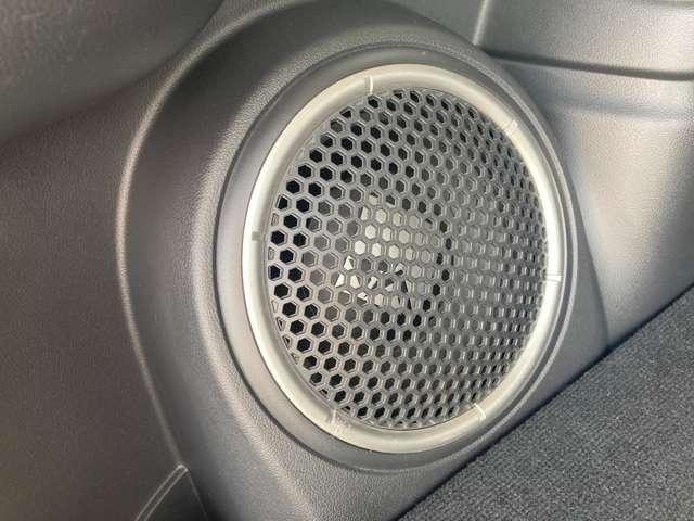 アウトランダーPHEV Gプレミアムパッケージ ナビ ドラレコ ETC 認定保証 電動シート バックモニター ワンオーナー 4WD ETC DVD再生 記録簿 メモリナビ ナビ クルーズコントロール サイドカメラ 寒冷地仕様 エアバッグ エコモード(17枚目)