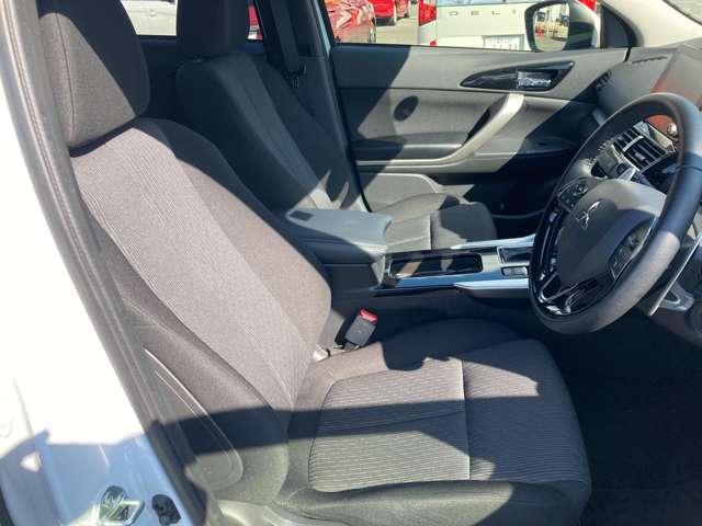 エクリプスクロス G メモリーナビ 全方位モニター 認定保証 パワーバックドア 寒冷地仕様車 衝突被害軽減ブレ-キ クリアランスソナー 運転席エアバック エコモード ESC オートクルーズコントロール キーレスキー ABS(7枚目)