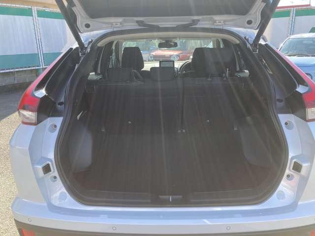 エクリプスクロス G メモリーナビ 全方位モニター 認定保証 パワーバックドア 寒冷地仕様車 衝突被害軽減ブレ-キ クリアランスソナー 運転席エアバック エコモード ESC オートクルーズコントロール キーレスキー ABS(9枚目)