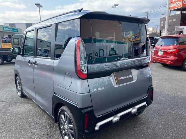 デリカミニ G プレミアム 弊社元整備代車 全方位モニター 認定保証 Aクルコン シートヒーター ベンチシート エアコン コーナーセンサー パワステ アルミホイール キーレスエントリー エアバッグ スマートキー 寒冷地仕様(10枚目)