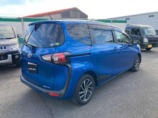 シエンタ Ｇ　クエロ　メモリーナビ　Ｒカメラ　ＥＴＣ　認定保証　軽減ブレーキ　両側自動ドア　Ｉストップ　後カメラ　ワンオーナー車　デュアルエアバック　パワーウィンドウ　フルオートエアコン　ナビ＆ＴＶ　スマキー　ＶＳＣ　３列（17枚目）