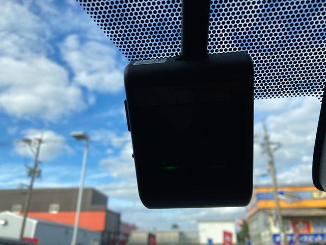 シエンタ Ｇ　クエロ　メモリーナビ　Ｒカメラ　ＥＴＣ　認定保証　軽減ブレーキ　両側自動ドア　Ｉストップ　後カメラ　ワンオーナー車　デュアルエアバック　パワーウィンドウ　フルオートエアコン　ナビ＆ＴＶ　スマキー　ＶＳＣ　３列（21枚目）