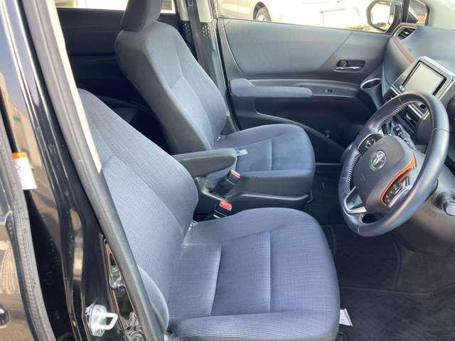 シエンタ Ｇ　メモリーナビ　Ｒカメラ　ナビ・ＴＶ　スマートキープッシュスタート　アイドリングＳ　１オ－ナ－　定期点検記録簿　ワンセグテレビ　フルオートエアコン　パワーウィンド　運転席エアバック　パワステ　ＡＢＳ（8枚目）