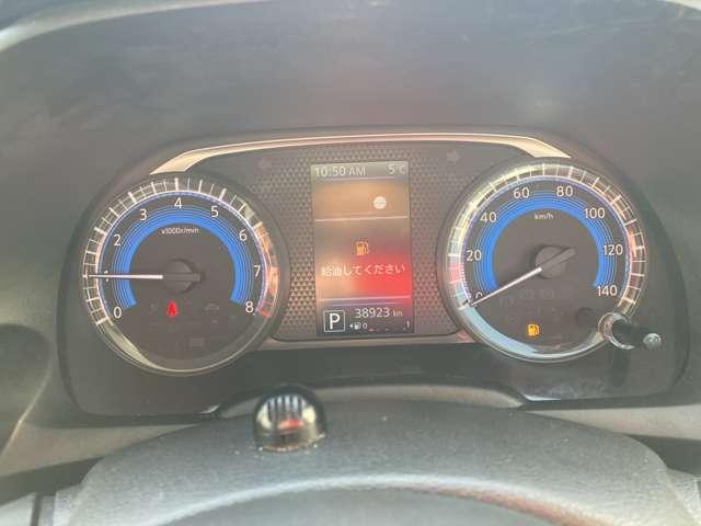 �y�X�s�[�h���[�^�[�z�C���t�H���[�V�����f�B�X�v���C�ł͗l�X�ȏ������邱�Ƃ��ł��܂������x�����ł͂Ȃ������ȏ�����ڂŊm�F�ł��܂����