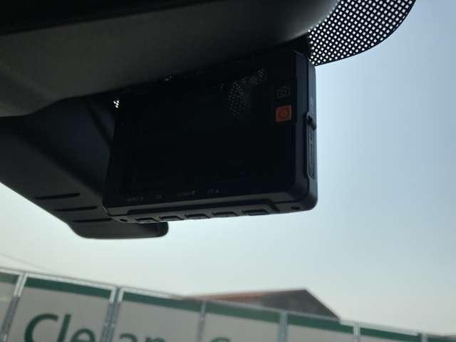 �y�h���C�u���R�[�_�[�t���z�����ƂP���[�T���~�قǂ��܂����A�������蓋�ڂ��Ă��܂����������̎��̓h���C�u���R�[�_�[���؋����c���܂��B