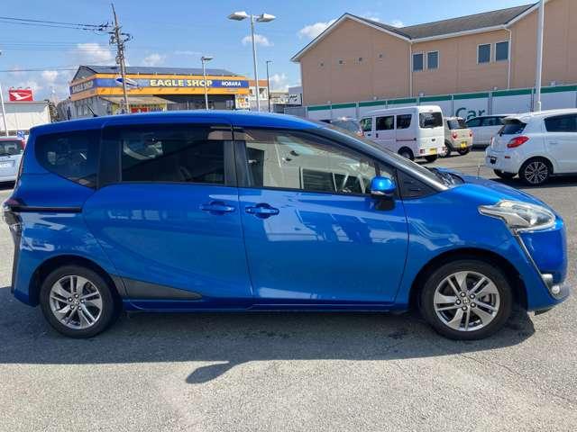 シエンタ Ｇ　メモリーナビ　Ｒカメラ　認定保証　バックカメラ付き　アイスト　スマートＫ　Ｗエアバッグ　点検記録簿　横滑防止装置　フルオートエアコン　エアバック　ナビＴＶ　フルセグＴＶ　ＥＴＣ　ＡＢＳ　パワステ（7枚目）