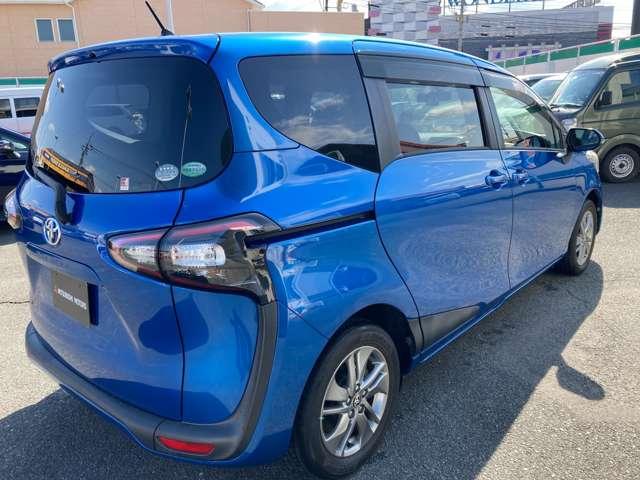 シエンタ Ｇ　メモリーナビ　Ｒカメラ　認定保証　バックカメラ付き　アイスト　スマートＫ　Ｗエアバッグ　点検記録簿　横滑防止装置　フルオートエアコン　エアバック　ナビＴＶ　フルセグＴＶ　ＥＴＣ　ＡＢＳ　パワステ（8枚目）