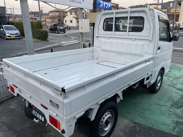 キャリイトラック ＫＣ　２ＷＤ　後輪駆動　フロア５ＭＴ　運転席エアバッグ　助手席エアバッグ　車検２年渡し（4枚目）
