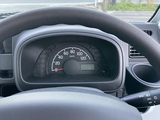 キャリイトラック ＫＣ　２ＷＤ　後輪駆動　フロア５ＭＴ　運転席エアバッグ　助手席エアバッグ　車検２年渡し（7枚目）