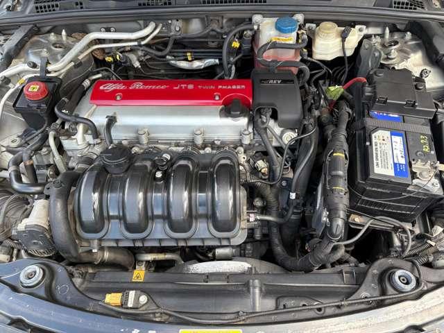 アルファ１５９ ２．２　ＪＴＳ　セレスピード　ＴＩ　本革シート　アルミホイール　フロントフォグランプ　キーレス　パワーウインドウ　障害物センサー（25枚目）