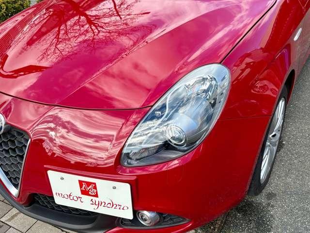 ジュリエッタ スーパー　正規輸入車　キセノンヘッドライト　レザーインテリア　電動シート　シートヒーター　キーレスエントリー　ナビ　フルセグＴＶ　バックカメラ　障害物センサー　ワンオーナー　禁煙車（7枚目）