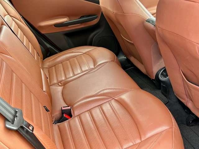 ジュリエッタ スーパー　正規輸入車　キセノンヘッドライト　レザーインテリア　電動シート　シートヒーター　キーレスエントリー　ナビ　フルセグＴＶ　バックカメラ　障害物センサー　ワンオーナー　禁煙車（21枚目）