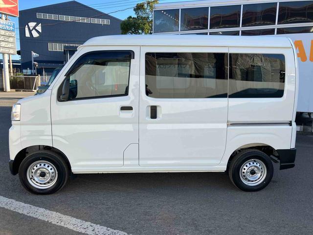 ハイゼットカーゴ ＤＸ　ワンオーナー　走行距離無制限１２ヶ月保証付き　禁煙　セキュリティアラーム　キーレスキー　両側スライドドア　エコアイドル　ハイビームアシスト　ＥＳＣ　オートライト　記録簿　レーンアシスト　両席エアバッグ　ワンオーナー（11枚目）