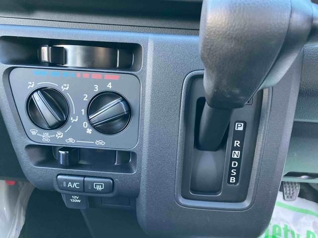 ハイゼットカーゴ ＤＸ　ワンオーナー　走行距離無制限１２ヶ月保証付き　禁煙　セキュリティアラーム　キーレスキー　両側スライドドア　エコアイドル　ハイビームアシスト　ＥＳＣ　オートライト　記録簿　レーンアシスト　両席エアバッグ　ワンオーナー（15枚目）