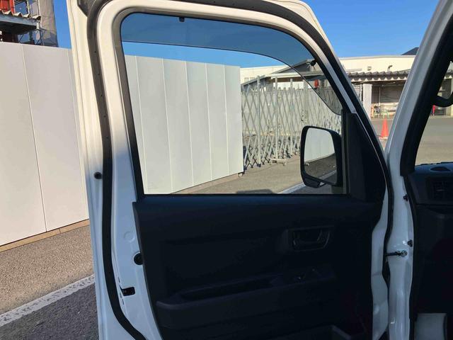 ハイゼットカーゴ ＤＸ　ワンオーナー　走行距離無制限１２ヶ月保証付き　禁煙　セキュリティアラーム　キーレスキー　両側スライドドア　エコアイドル　ハイビームアシスト　ＥＳＣ　オートライト　記録簿　レーンアシスト　両席エアバッグ　ワンオーナー（29枚目）