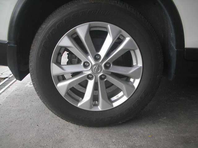 エクストレイル 20X エマージェンシーブレーキパッケージ 純正ナビ・TV 全方位カメラ Bluetooth 外部入力 クルーズコントロール ビルトインETC 前席シートヒーター LEDヘッドランプ アイドリングストップ デュアルオートエアコン(21枚目)