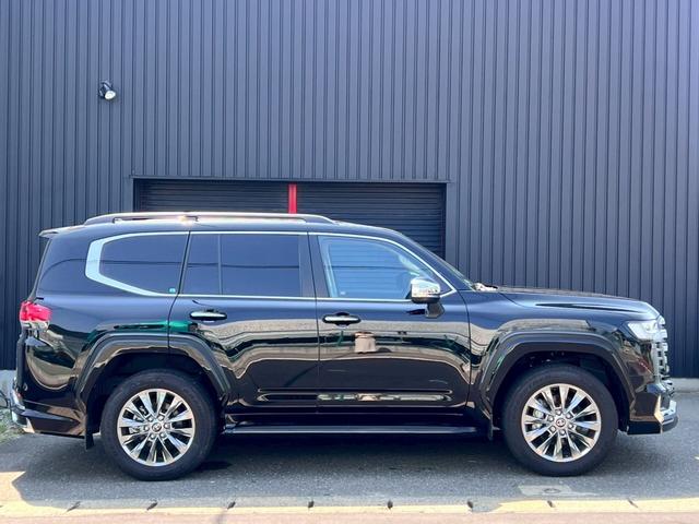 TOYOTA LAND CRUISER ZX Best Japan Spec Recon Car for Import Malaysia