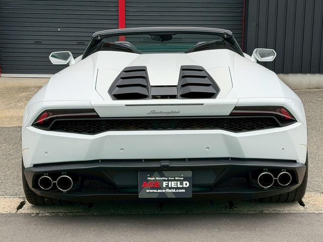 �݌ɎԂ̓v���̖ڂőI�є����ꂽ�ǎ��Ȏԗ��ł��B�[�ԑO�ɂ͓_�������͂������A�[�Ԍ����������Γ��X�ɂ��C�����������B