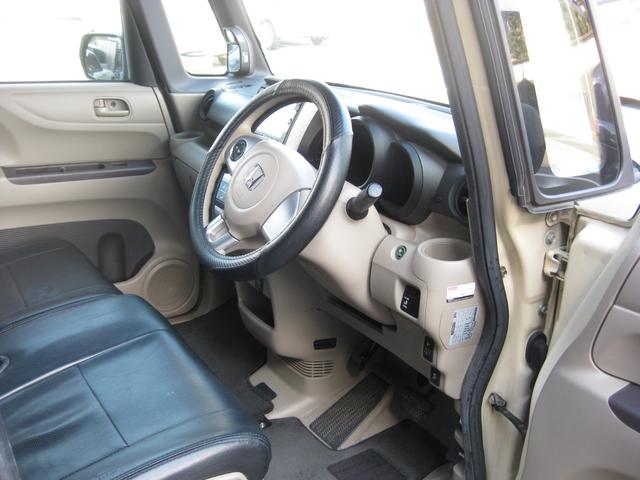 Ｎ－ＢＯＸ Ｇ・Ｌパッケージ　整備手帳、取説　Ｂモニタ　純正ＳＤナビ　フルセグＴＶ　ＥＴＣ　全塗装マッドカーキ（13枚目）