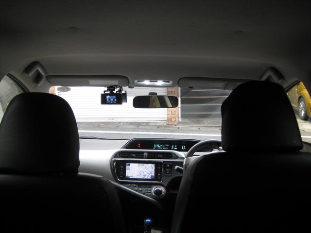 アクア Ｓ　Ｂモニター　ウインカーミラー　ドライブレコーダー　ＥＴＣ　　社外ナビ、ＴＶ　取説（18枚目）