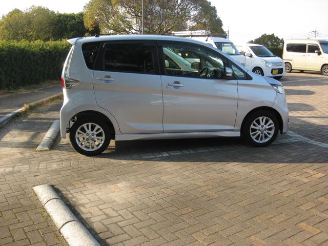 デイズ ハイウェイスター　Ｘ　ＥＴＣ　Ｂカメラ　スマートキーｘ２　社外ナビ、ＴＶ（4枚目）