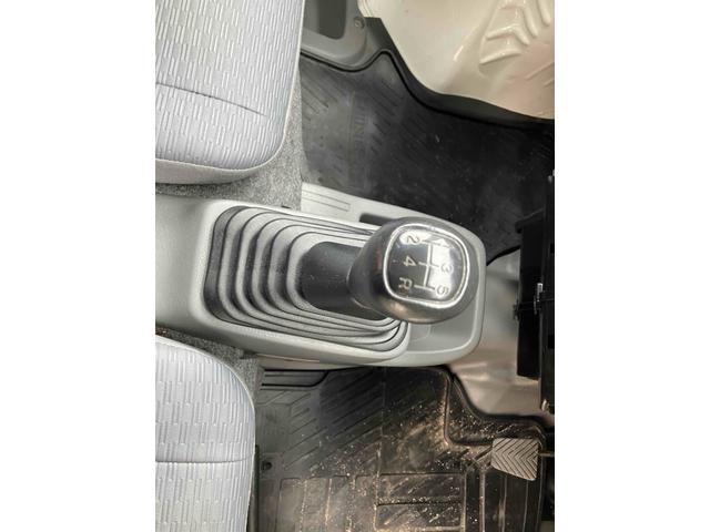 ミニキャブバン 　５ＭＴ　ＥＴＣ　両側スライドドア　キーレスエントリー　エアコン　運転席エアバッグ　助手席エアバッグ　記録簿（23枚目）