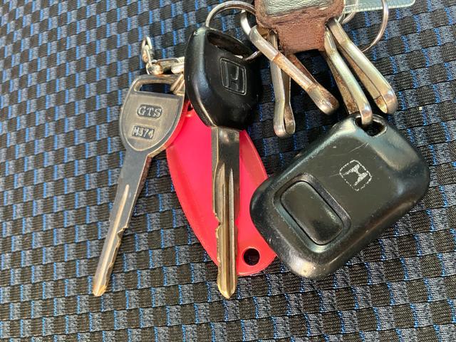 バモスホビオプロ ベースグレード　５ＭＴ　４ＷＤ　エアコン　パワステ　キーレス（29枚目）