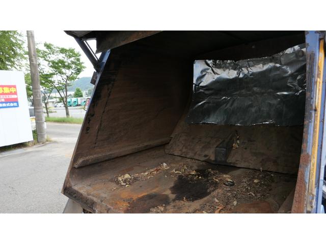 エルフトラック ２トンプレス式塵芥車　４．１立米（15枚目）