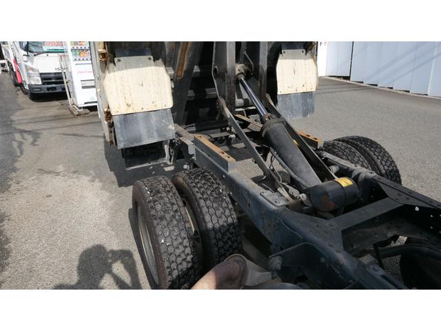 エルフトラック ２トン低床ダンプ　コボレーン付（17枚目）