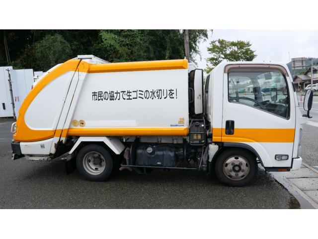 エルフトラック ２トンプレス式塵芥車　４．３立米（5枚目）