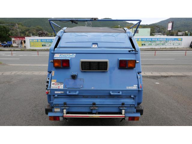 エルフトラック ２トンプレス式塵芥車　モリタ４．１立米（9枚目）