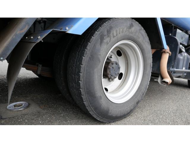 エルフトラック ２トンプレス式塵芥車　モリタ４．１立米（27枚目）