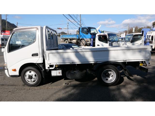 デュトロ ２トン平ボディー　４ＷＤ（7枚目）