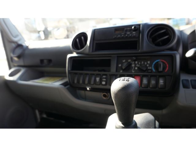 デュトロ ２トン平ボディー　４ＷＤ（14枚目）