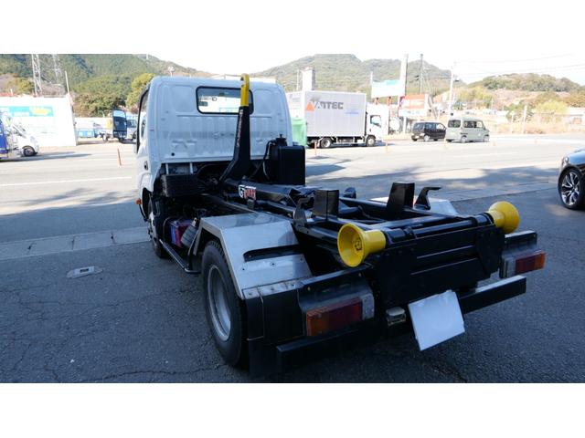 デュトロ ２トンコンテナ専用アームロール（10枚目）