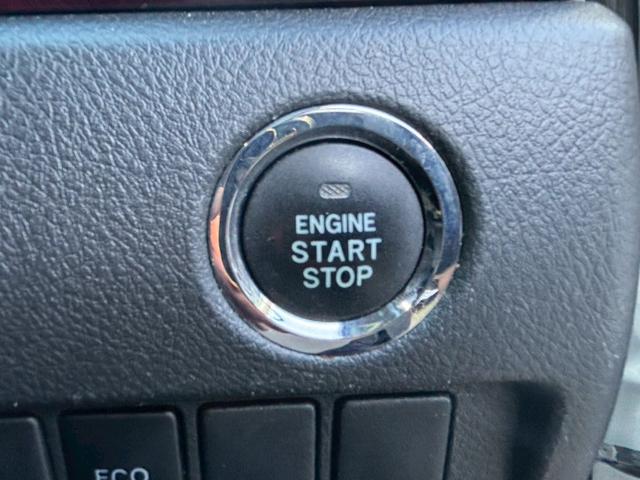 ヴェルファイア ２．４Ｚ　グリルモデリスタ　ＴＶ＆ナビ　後席モニター　バックカメラ　プッシュスタート　キーレスエントリー　スマートキー　ＥＴＣ　両側電動スライドドア　３列シート　アルミホイール（13枚目）