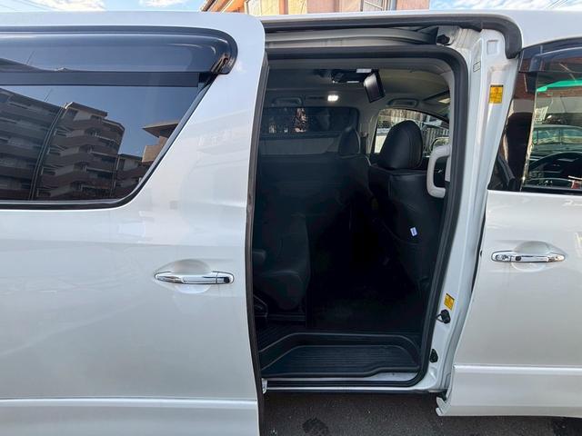 ヴェルファイア ２．４Ｚ　グリルモデリスタ　ＴＶ＆ナビ　後席モニター　バックカメラ　プッシュスタート　キーレスエントリー　スマートキー　ＥＴＣ　両側電動スライドドア　３列シート　アルミホイール（39枚目）