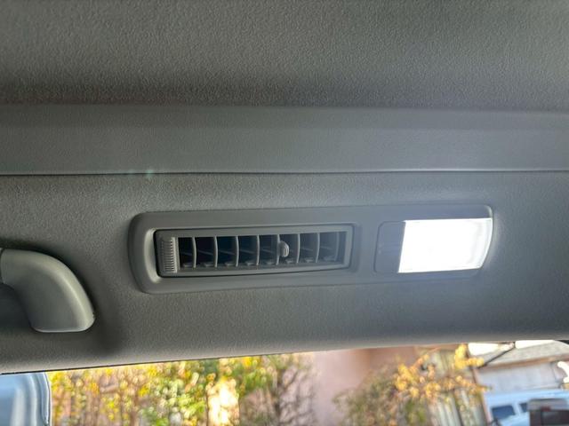 ヴェルファイア ２．４Ｚ　グリルモデリスタ　ＴＶ＆ナビ　後席モニター　バックカメラ　プッシュスタート　キーレスエントリー　スマートキー　ＥＴＣ　両側電動スライドドア　３列シート　アルミホイール（50枚目）