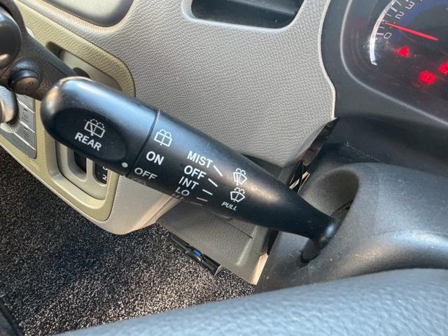 ワゴンＲ ＦＸリミテッドＩＩ　ＥＴＣ　スマートキー　キーレスエントリー　盗難防止システム　ＣＤ再生可　衝突安全ボディ　エアバック　エアコン　パワーステアリング　パワーウィンドウ　アルミホイール（8枚目）