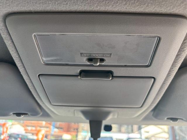 ワゴンＲ ＦＸリミテッドＩＩ　ＥＴＣ　スマートキー　キーレスエントリー　盗難防止システム　ＣＤ再生可　衝突安全ボディ　エアバック　エアコン　パワーステアリング　パワーウィンドウ　アルミホイール（17枚目）