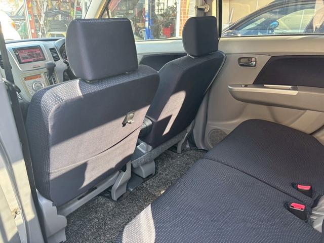 ワゴンＲ ＦＸリミテッドＩＩ　ＥＴＣ　スマートキー　キーレスエントリー　盗難防止システム　ＣＤ再生可　衝突安全ボディ　エアバック　エアコン　パワーステアリング　パワーウィンドウ　アルミホイール（30枚目）