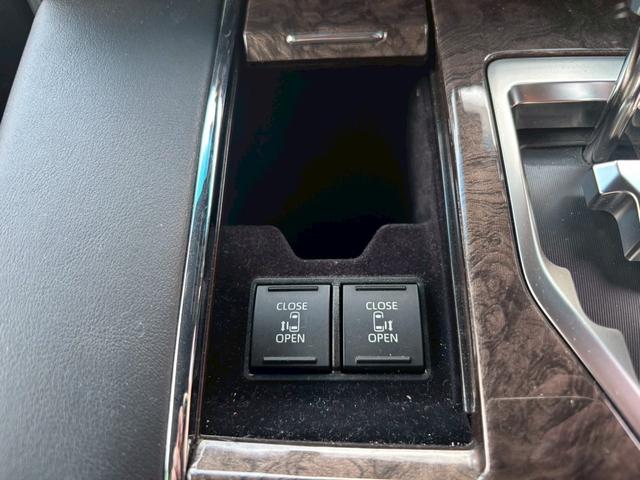 アルファードハイブリッド エグゼクティブラウンジ　ＴＶ＆ナビ　革シート　パワーシート　バックカメラ　後席モニター　アダプティブクルーズコントロール　電動リアゲート　両側電動スライドドア　ＥＴＣ　キーレスエントリー　スマートキー　４ＷＤ　全周囲カメラ（22枚目）