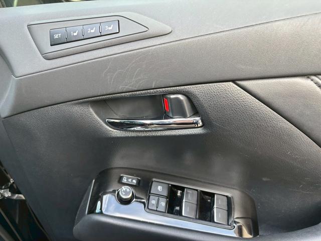 アルファードハイブリッド エグゼクティブラウンジ　ＴＶ＆ナビ　革シート　パワーシート　バックカメラ　後席モニター　アダプティブクルーズコントロール　電動リアゲート　両側電動スライドドア　ＥＴＣ　キーレスエントリー　スマートキー　４ＷＤ　全周囲カメラ（36枚目）