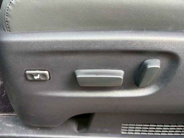 アルファードハイブリッド エグゼクティブラウンジ　ＴＶ＆ナビ　革シート　パワーシート　バックカメラ　後席モニター　アダプティブクルーズコントロール　電動リアゲート　両側電動スライドドア　ＥＴＣ　キーレスエントリー　スマートキー　４ＷＤ　全周囲カメラ（44枚目）